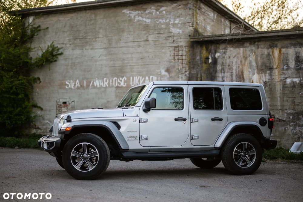 Jeep Wrangler Unlimited 3.6 Automatik Sahara - 4