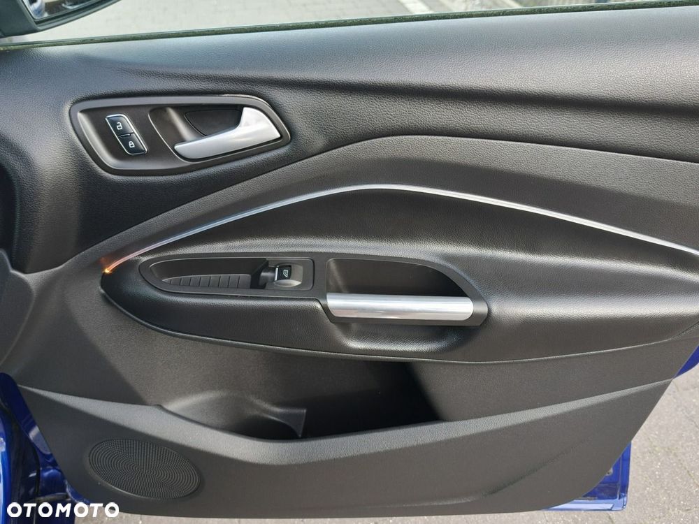 Ford Kuga - 22