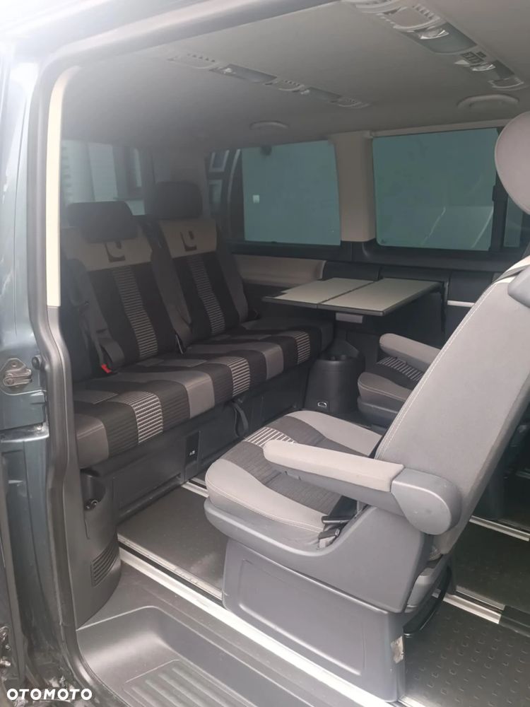 Volkswagen Caravelle - 20