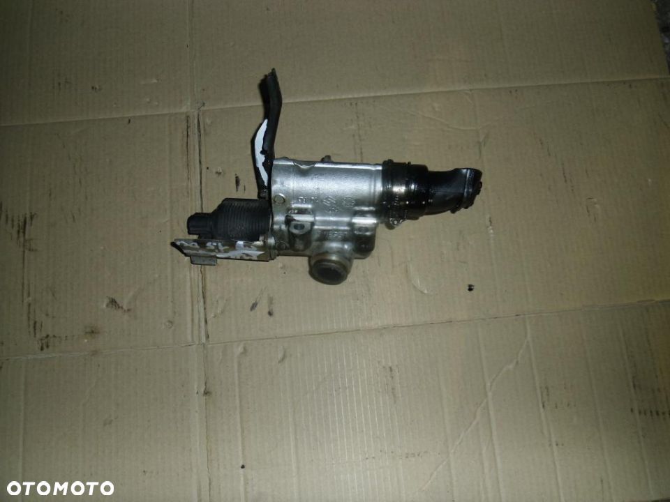 ZAWÓR EGR SCENIC CLIO MEGANE 1.5 DCI 8200253725 - 1