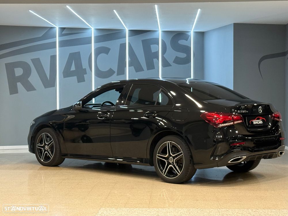 Mercedes-Benz A 250 Limousine e 8G-DCT AMG Line - 4