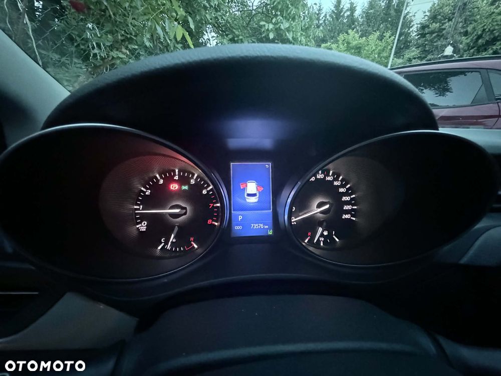 Toyota Avensis 1.8 Premium MS - 19