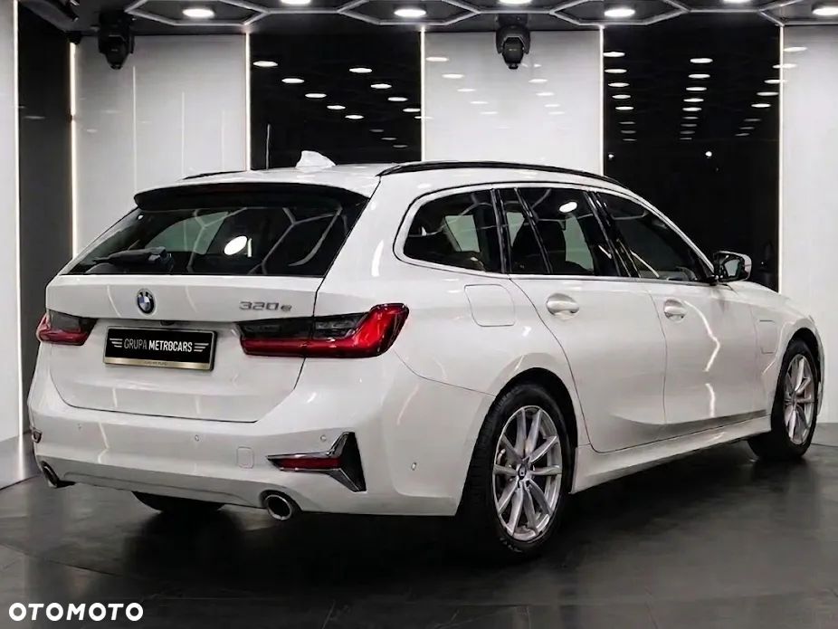 BMW Seria 3 320e Luxury Line - 5