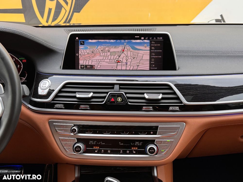 BMW Seria 7 730d xDrive - 17