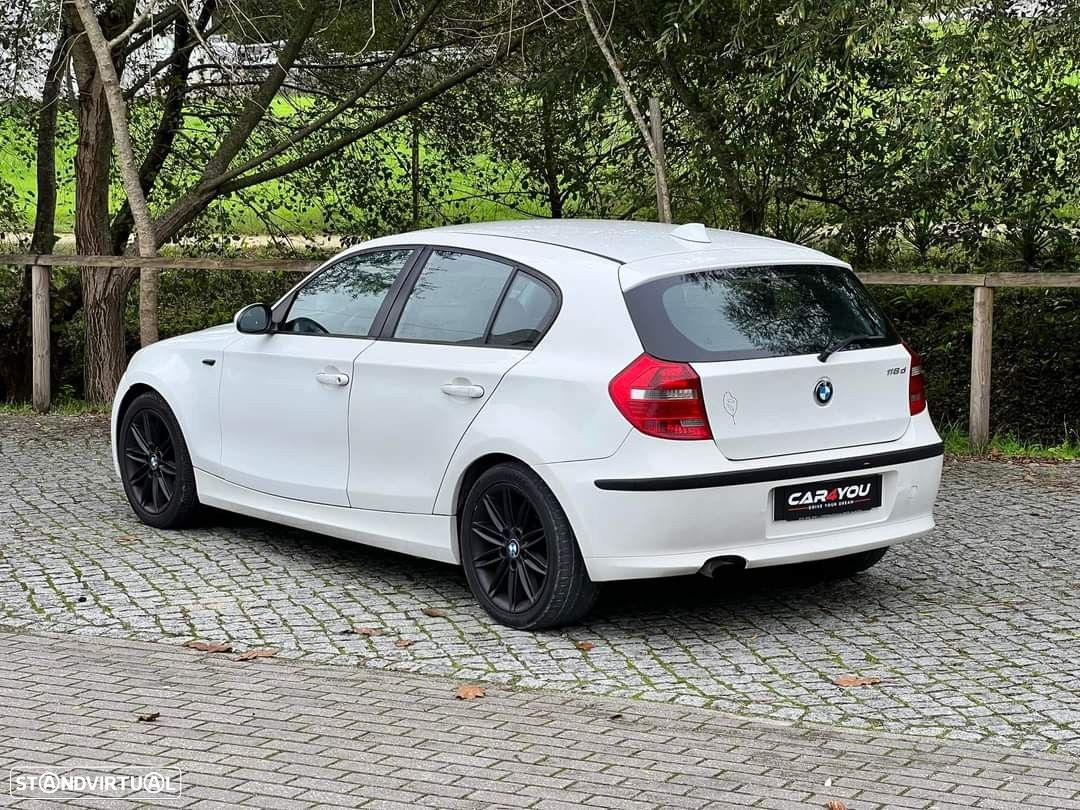 BMW 118 d - 8