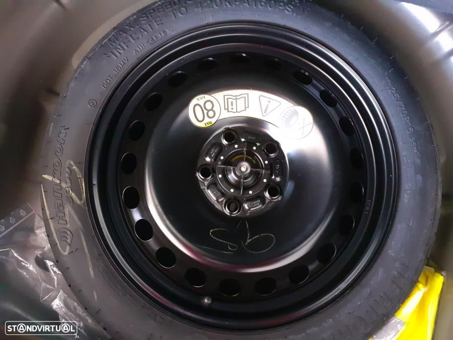 Ford Focus SW 1.5 TDCi EcoBlue Business - 33