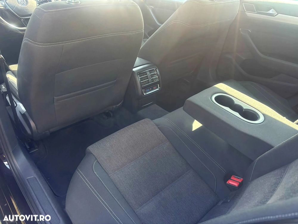 Volkswagen Passat - 9