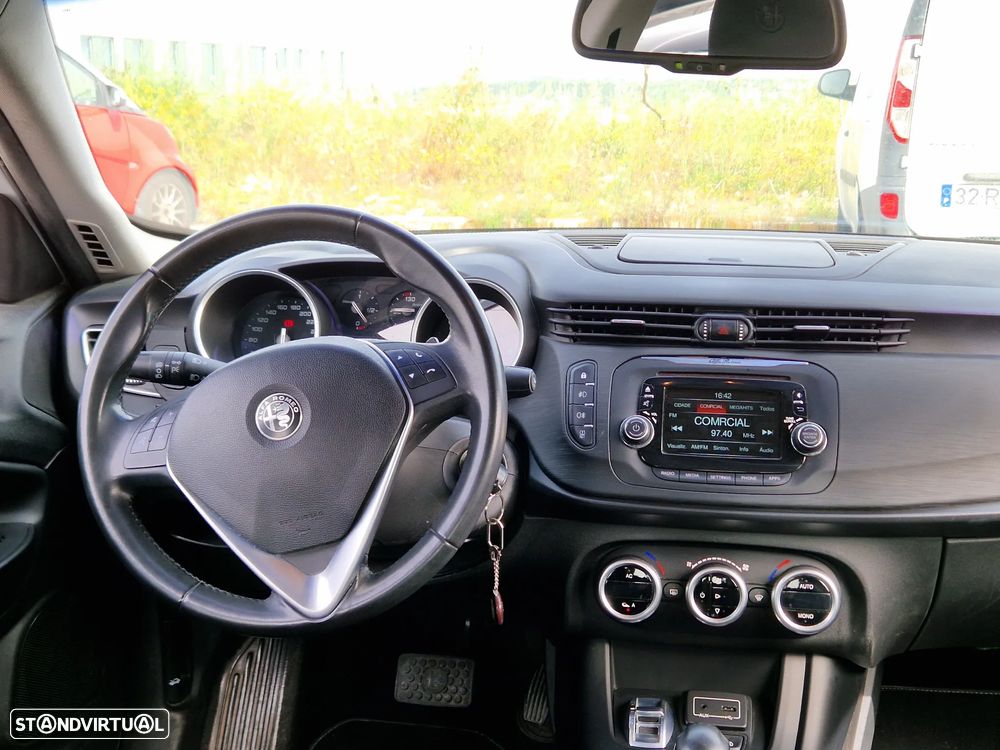 Alfa Romeo Giulietta 1.6 JTDM Super TCT - 14