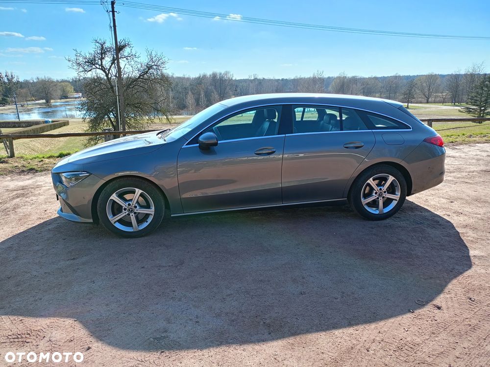 Mercedes-Benz CLA 200 7G-DCT - 2
