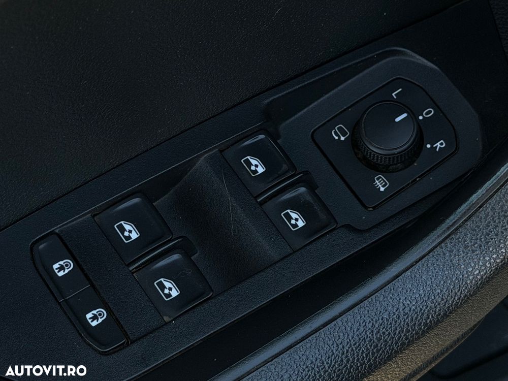 Skoda Karoq 2.0 TDI SCR DSG Ambition - 19