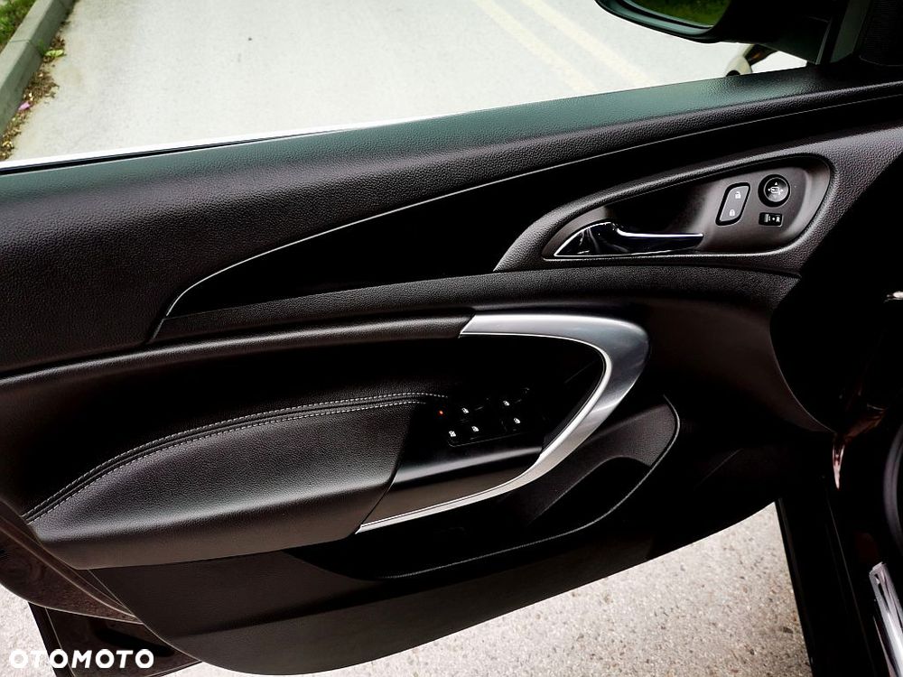 Opel Insignia - 18