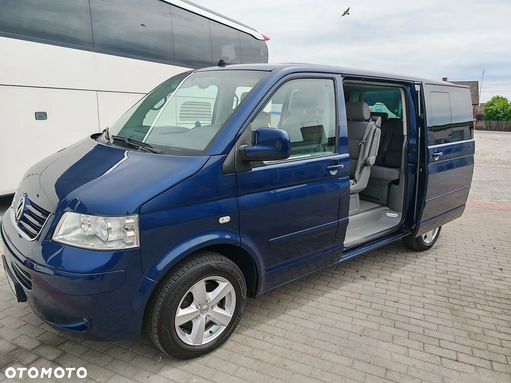 Volkswagen Multivan - 14