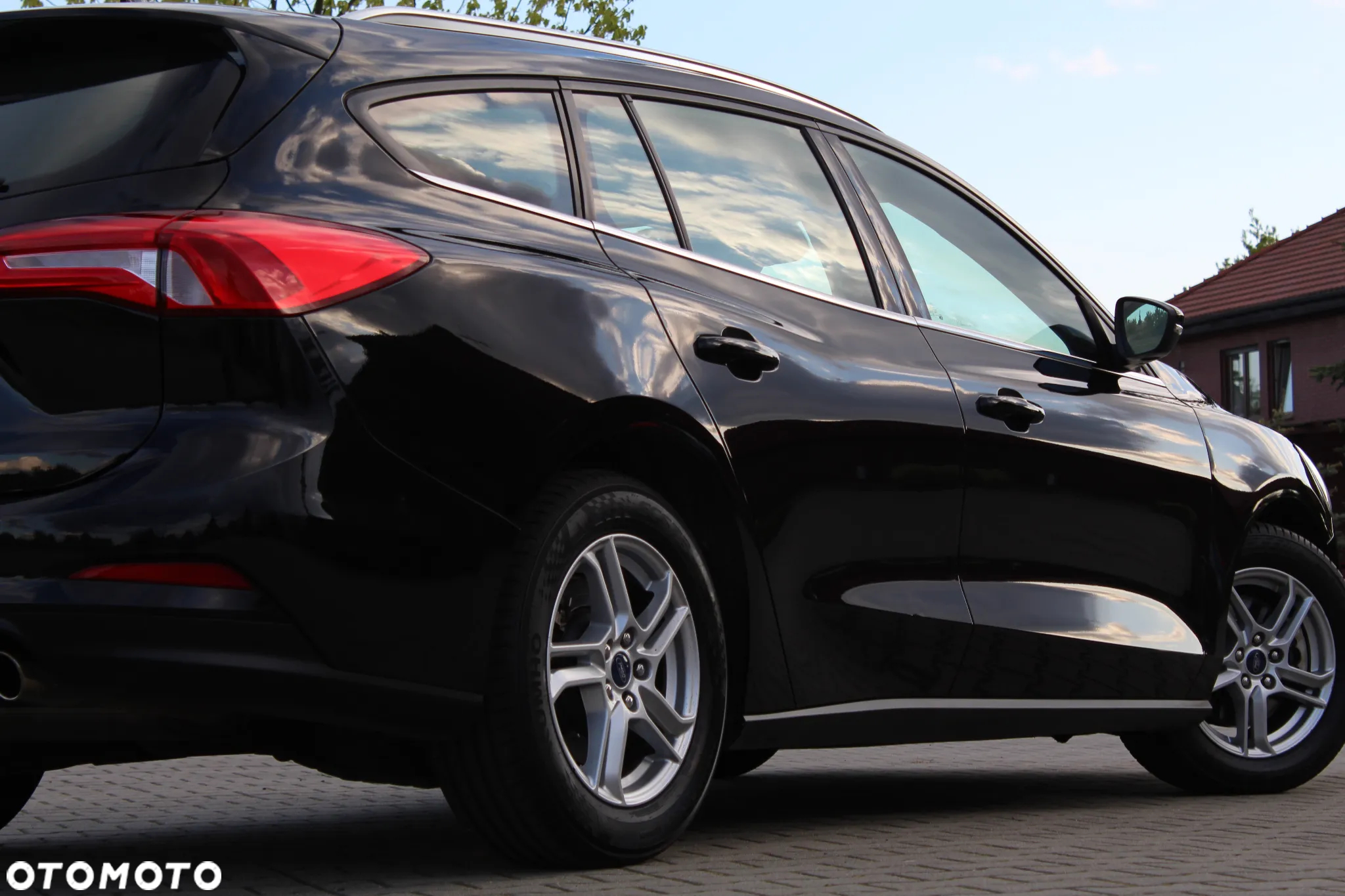 Ford Focus 1.0 EcoBoost Titanium - 17