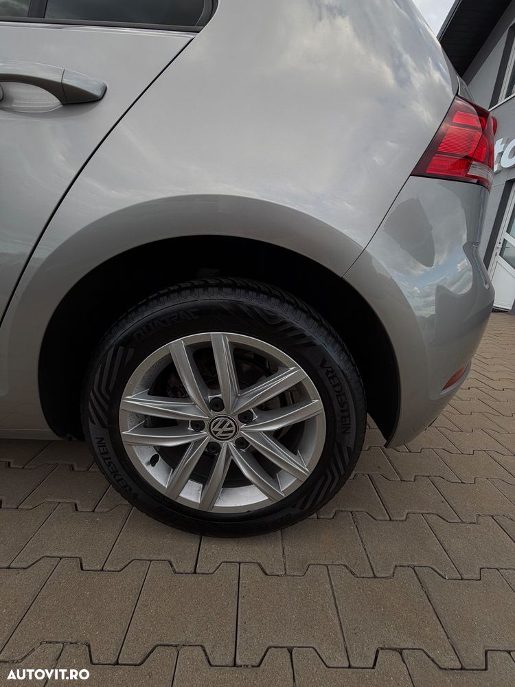 Volkswagen Golf - 19