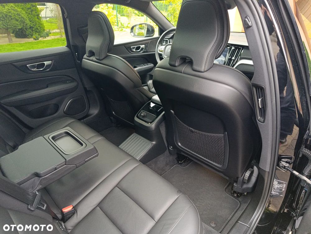 Volvo V60 T8 AWD Twin Engine Geartronic Inscription - 18