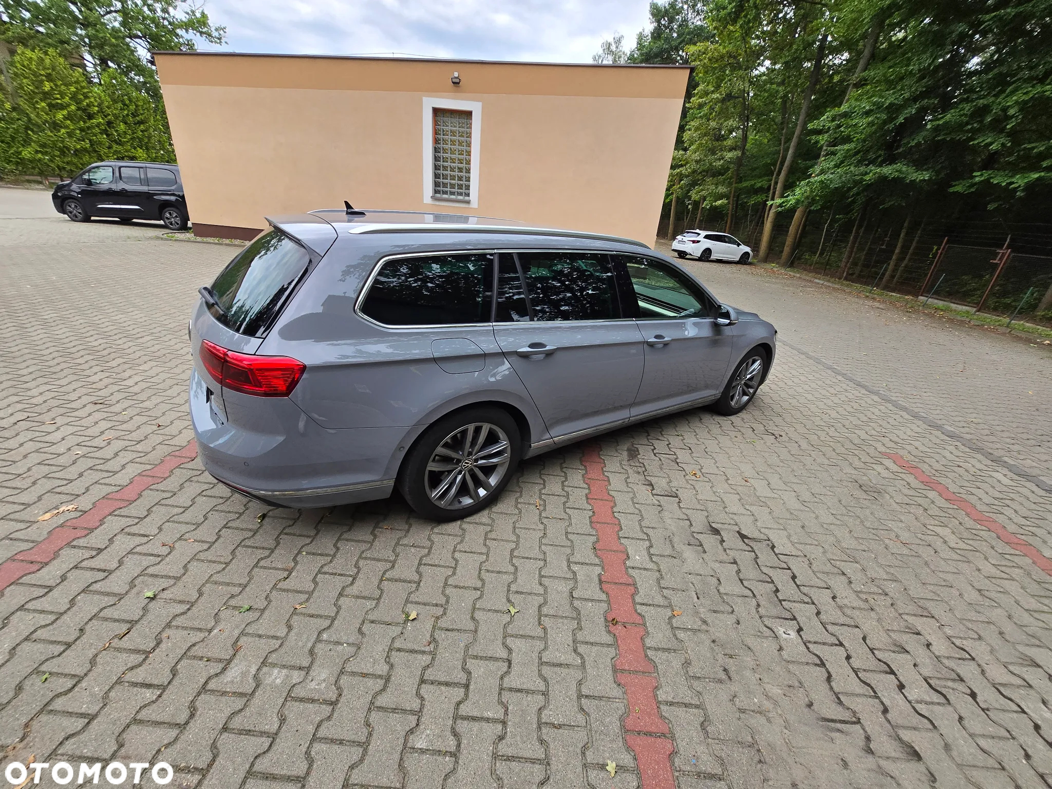 Volkswagen Passat 2.0 TDI 4Mot Elegance DSG - 25