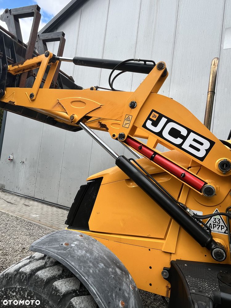 JCB 3CX - 4