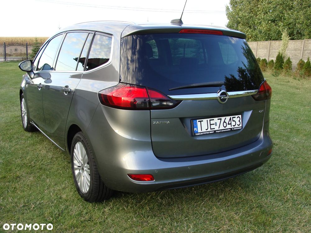 Opel Zafira - 9