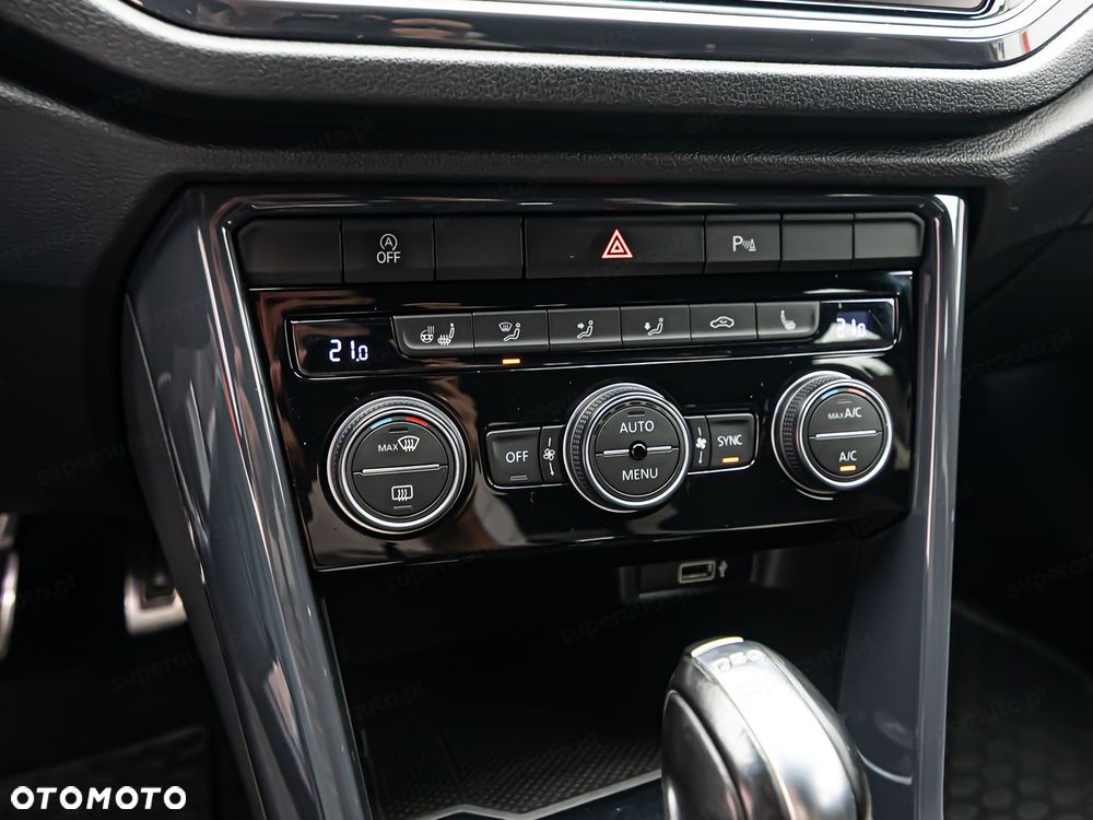 Volkswagen T-Roc - 16