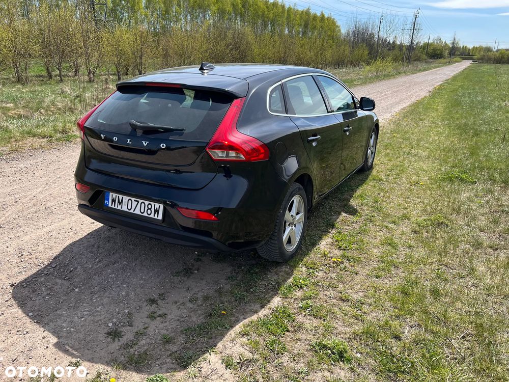 Volvo V40 D2 - 8