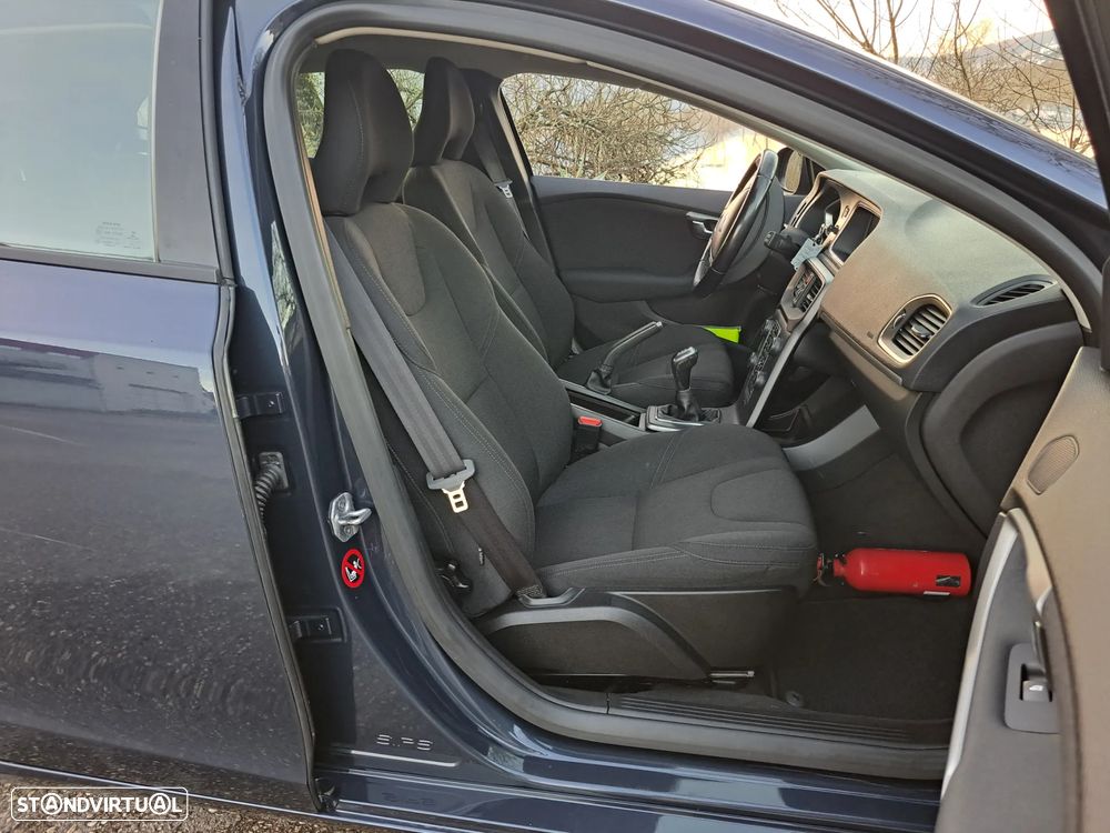 Volvo V40 D2 Kinetic - 14