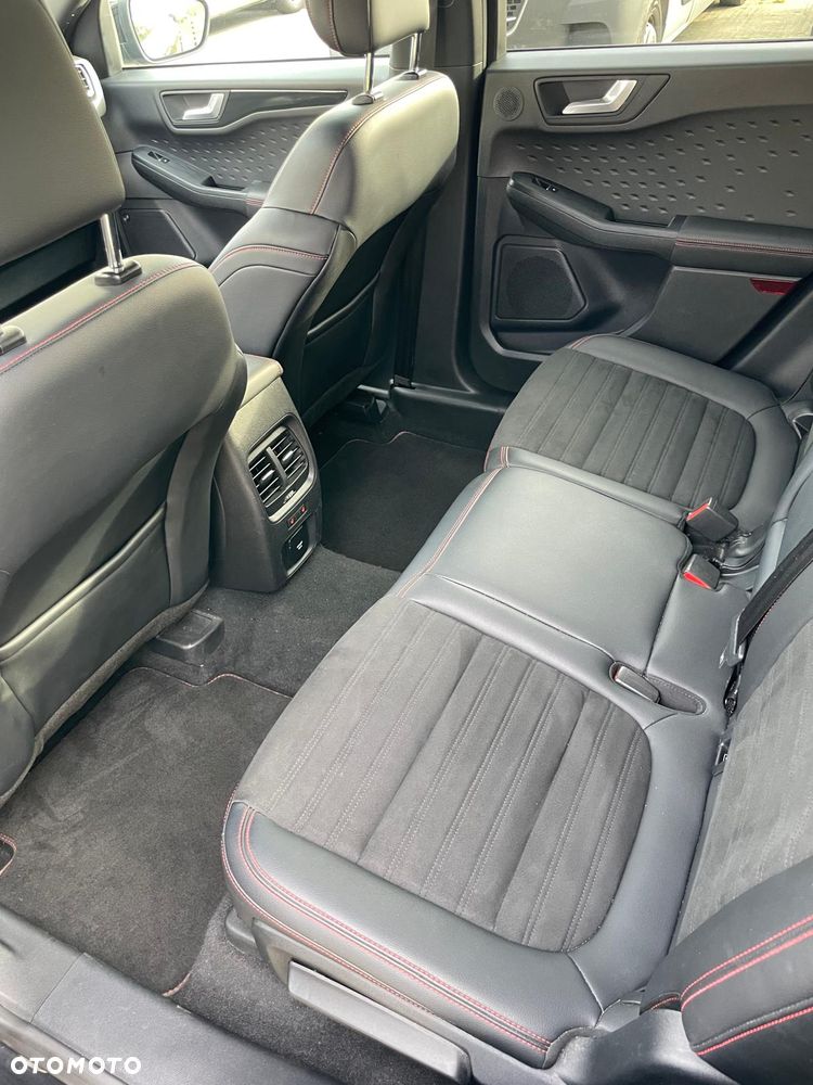 Ford Kuga - 11