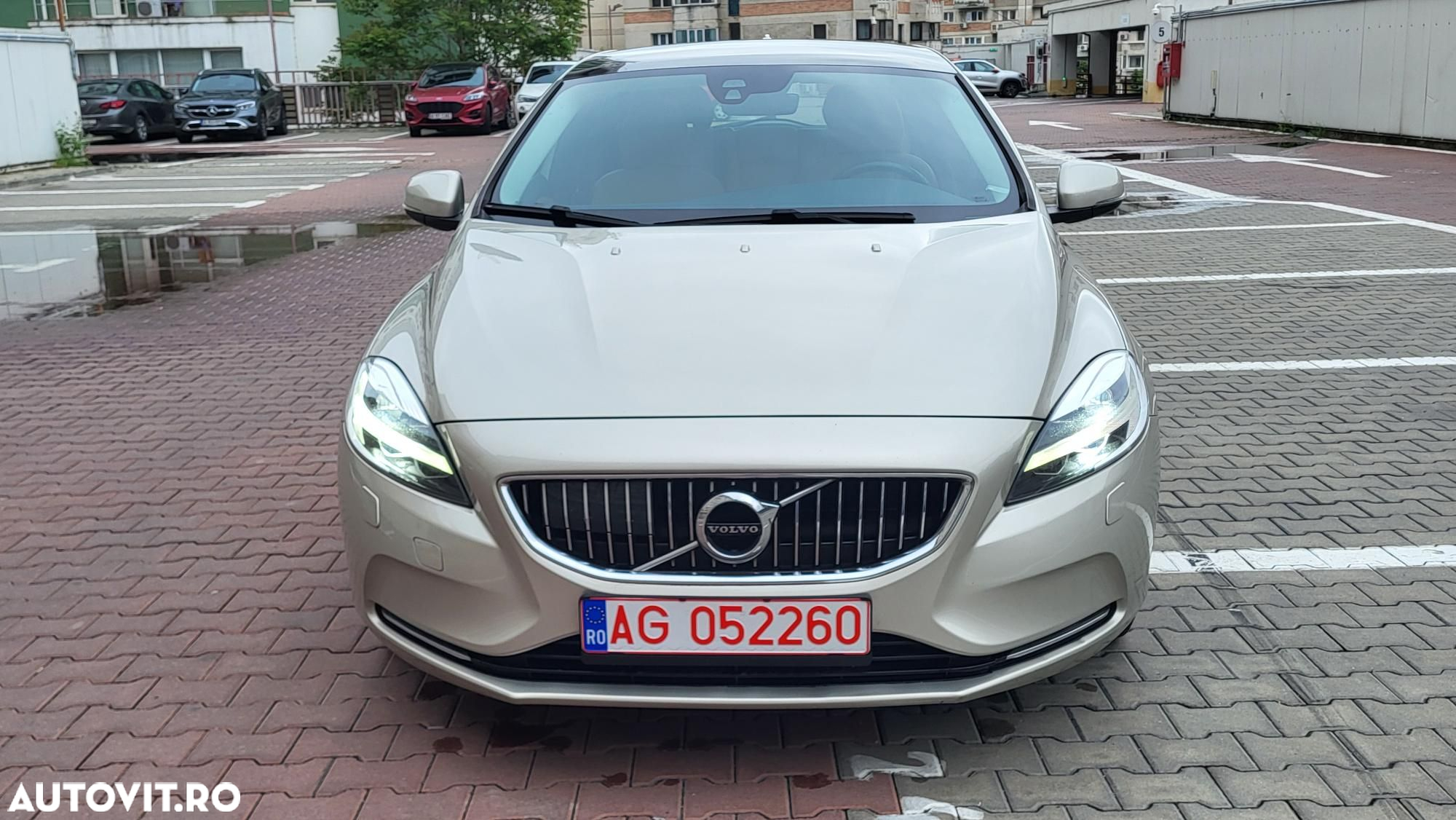 Volvo V40 - 2