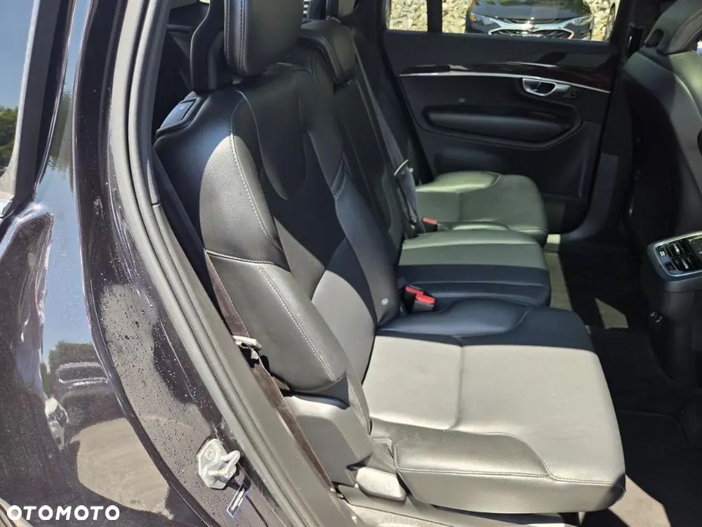 Volvo XC 90 - 18