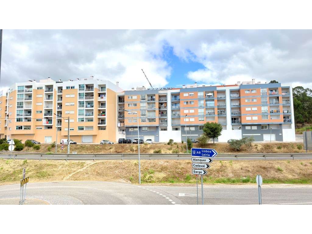 Apartamento T2 com garagem, para venda, Varandas de Arenes, Torres ... - Grande imagem: 2/34