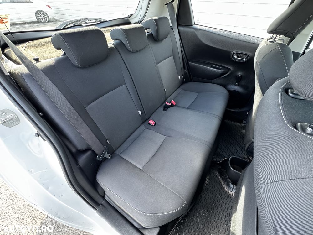 Toyota Yaris - 6