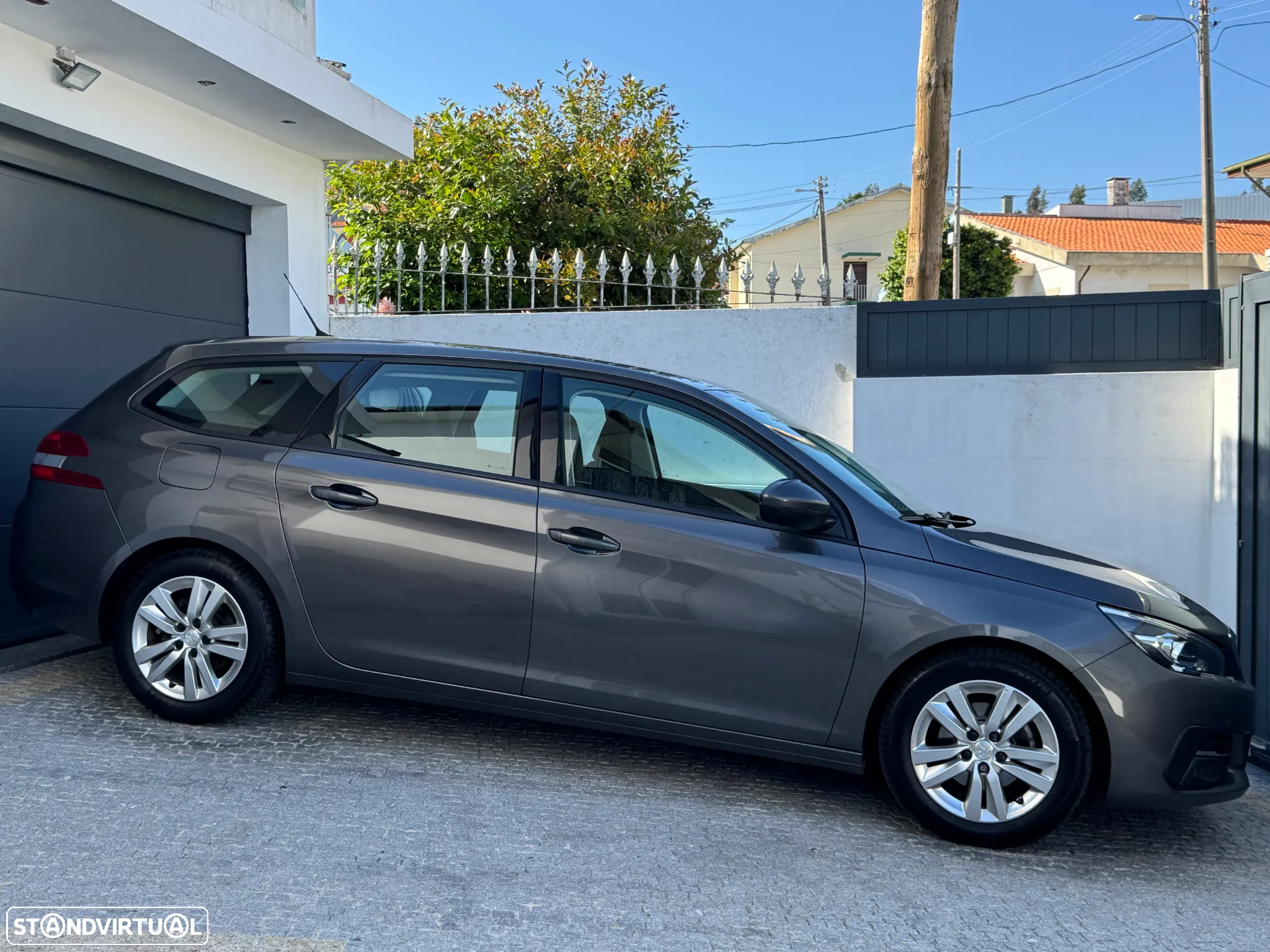 Peugeot 308 SW BlueHDi 100 Stop & Start Active Pack - 11