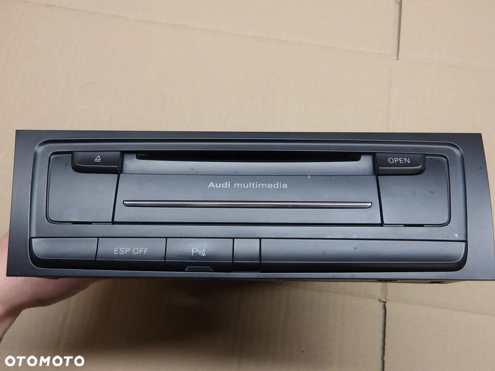 AUDI A4 B8 KOMBI 08-12 3.0TDI CZYTNIK NAWIGACJI 8T1035652D - 1