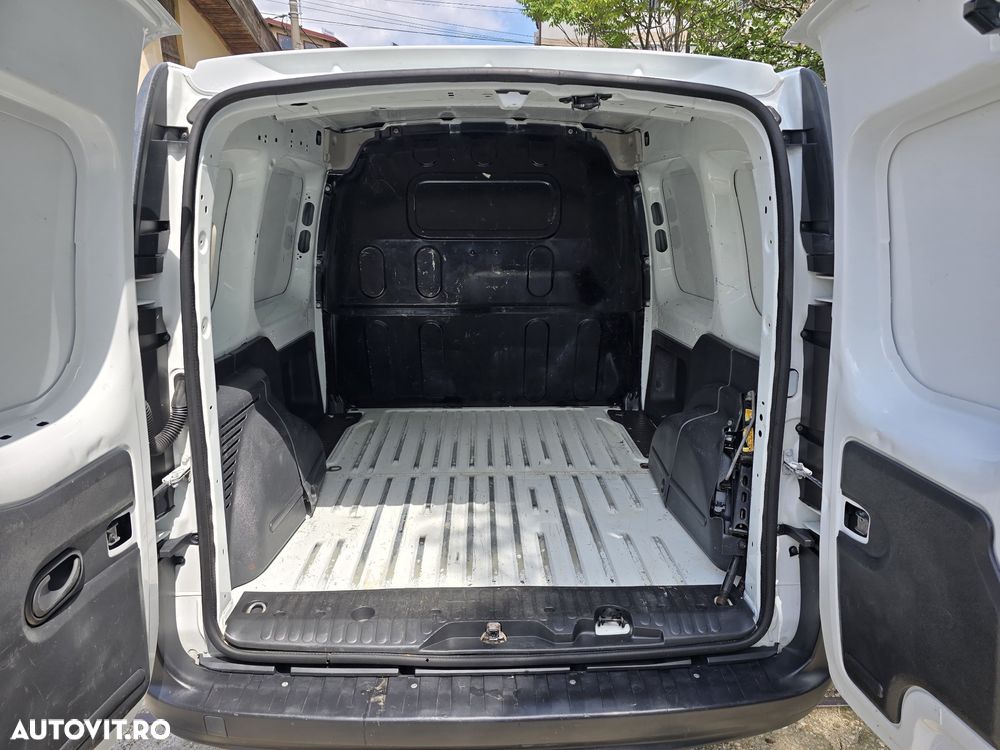 Renault Kangoo 1.5 dCI Authentique - 6