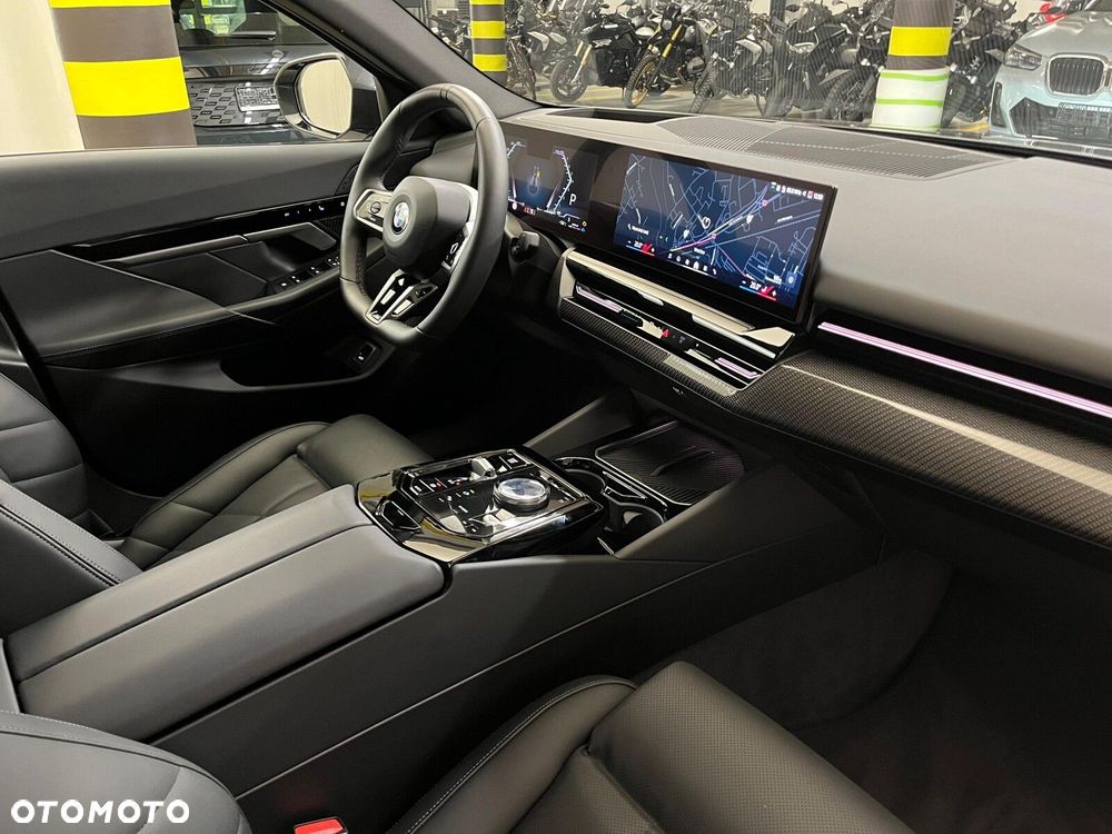 BMW Seria 5 - 38