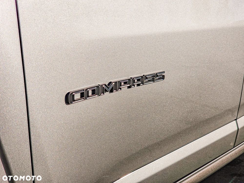 Jeep Compass - 17