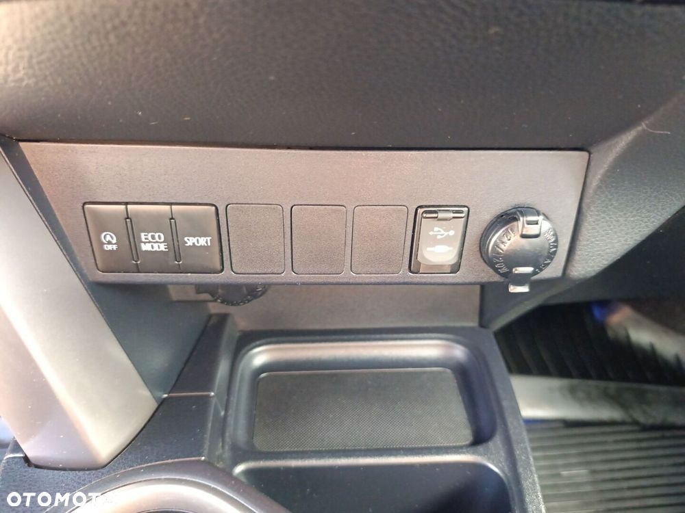 Toyota RAV4 - 32