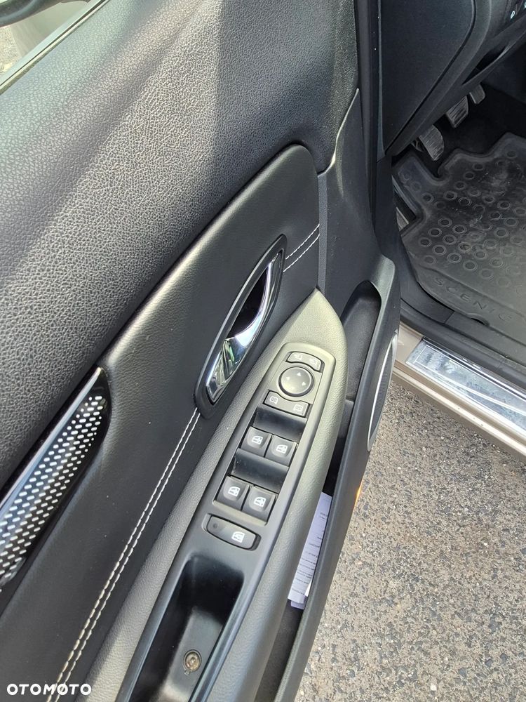 Renault Scenic - 10