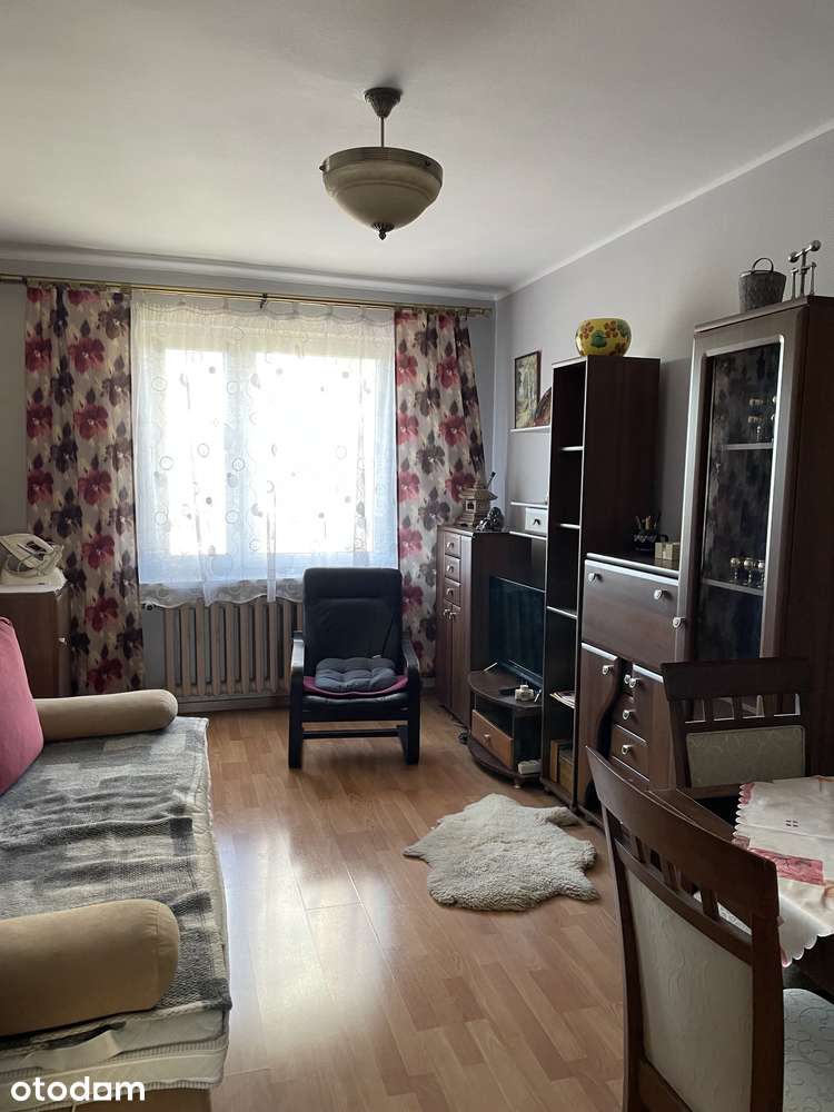Bytom Wrocławska M3 – 37,6m², po remoncie, do zamieszkania.