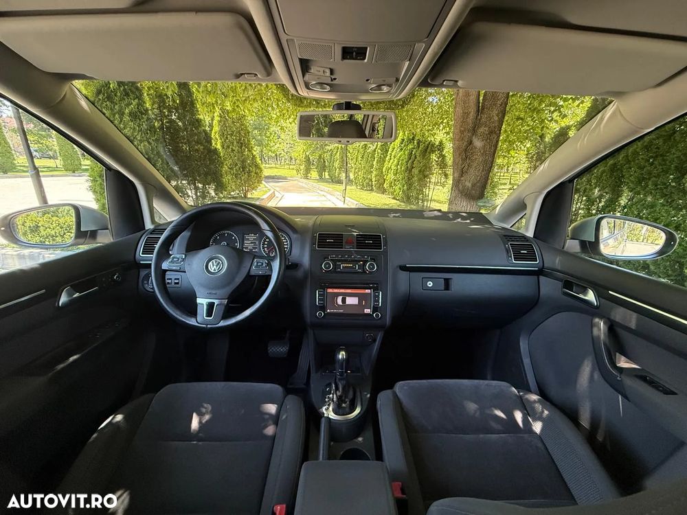 Volkswagen Touran 2.0 TDI DPF DSG Highline - 3