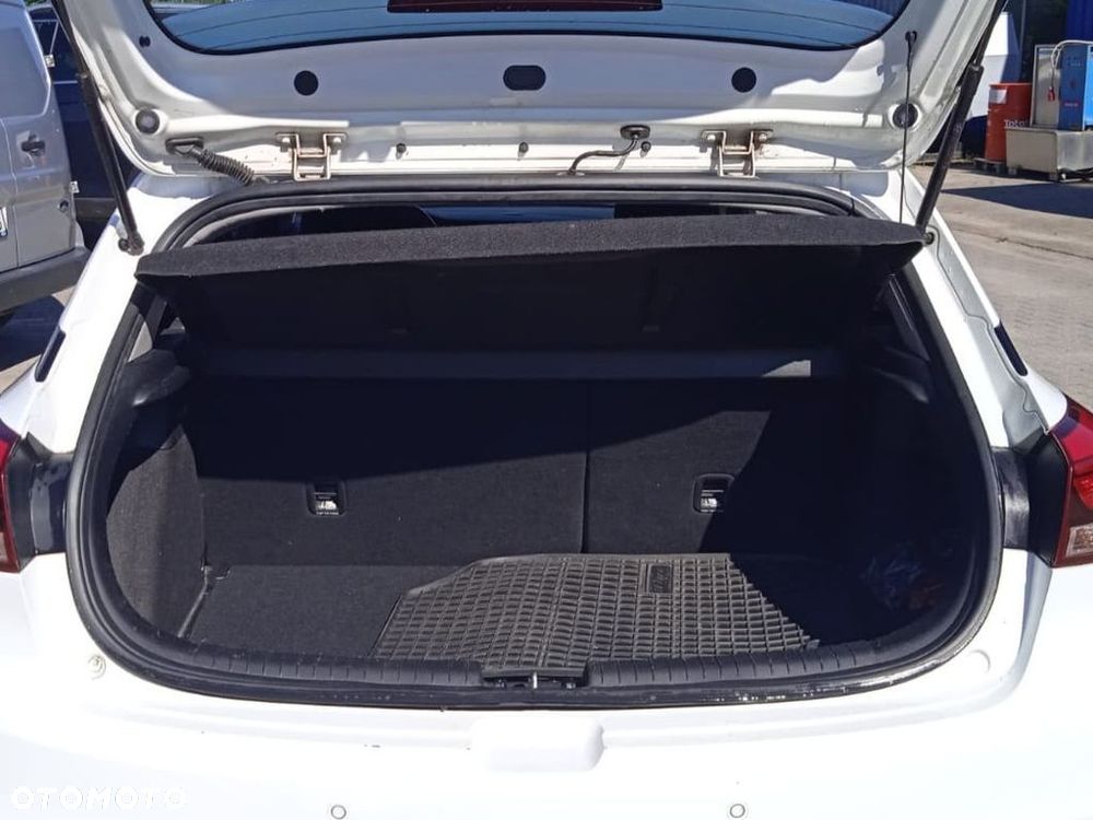 Hyundai i20 1.4 Comfort - 30