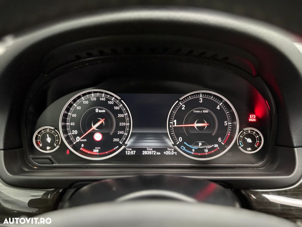 BMW Seria 5 525d xDrive Aut. Luxury Line - 34