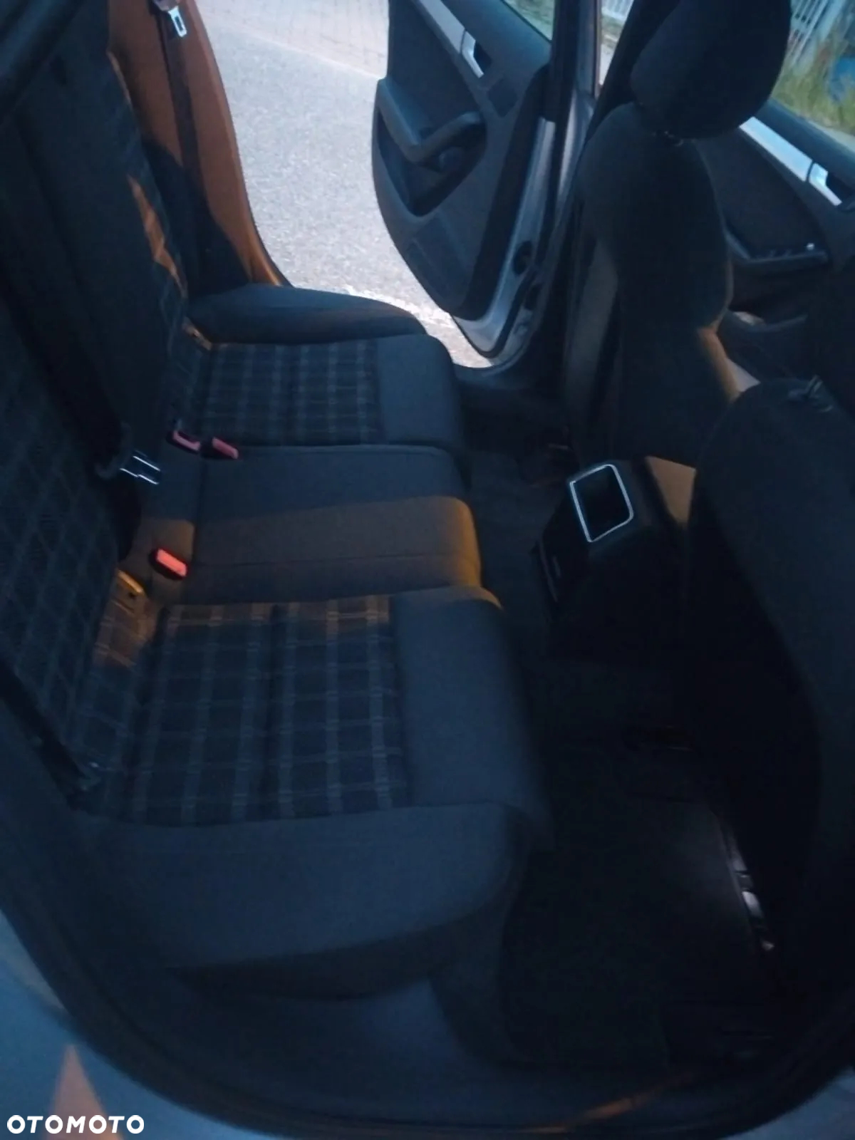 Audi A4 2.0 TDI - 13