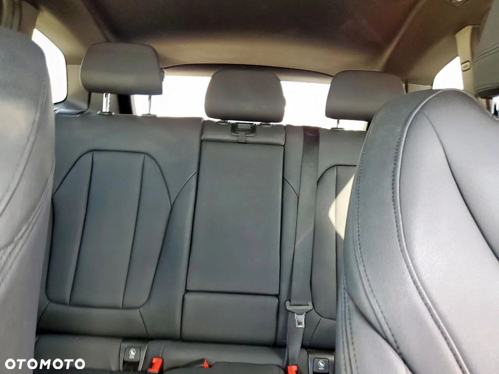 BMW X3 xDrive30i Advantage - 11