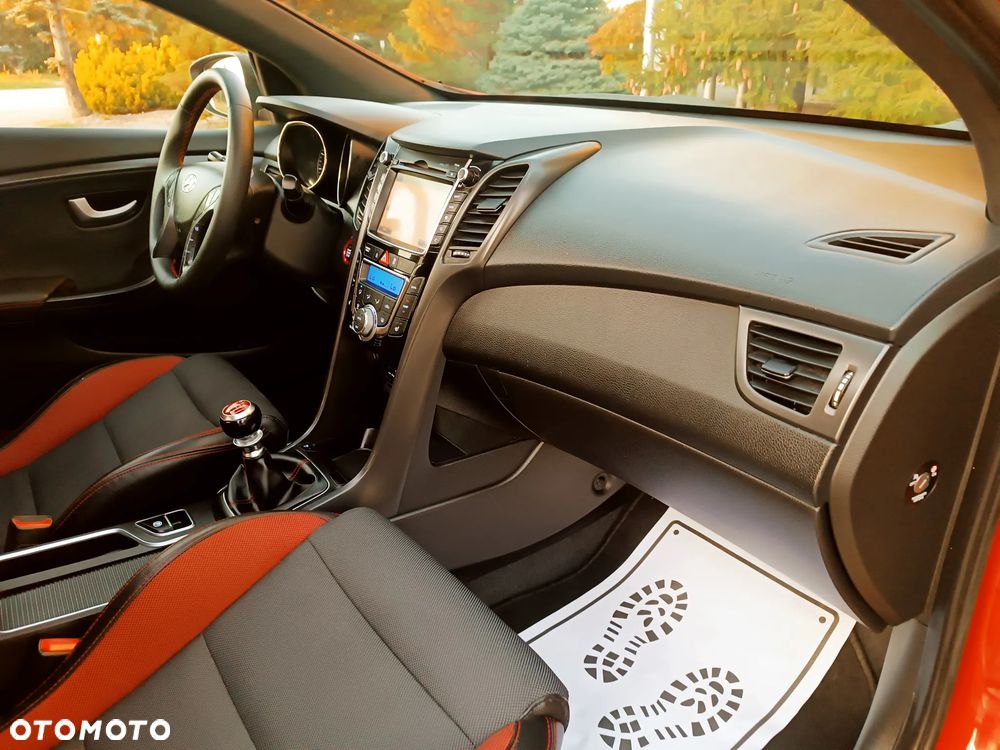 Hyundai i30 - 19