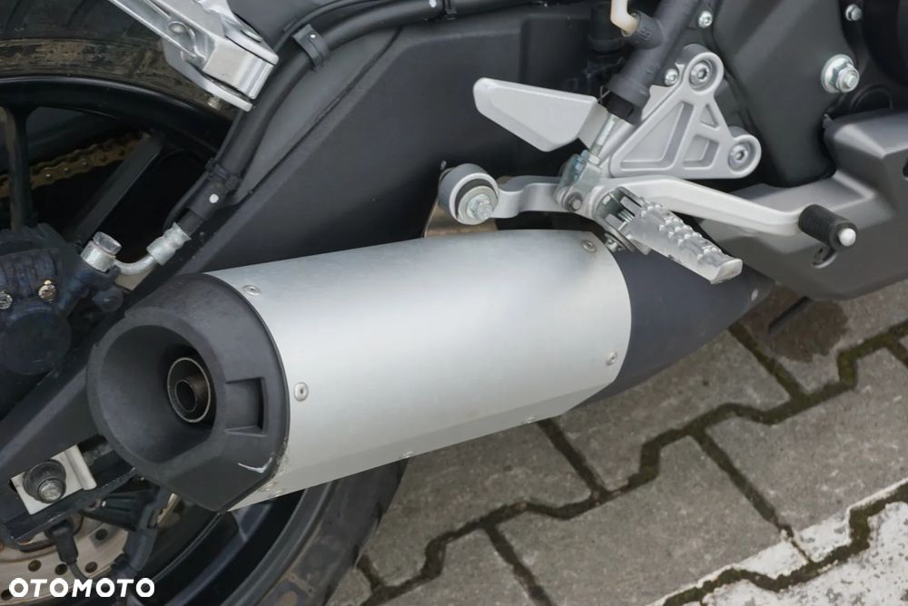 Yamaha MT - 7