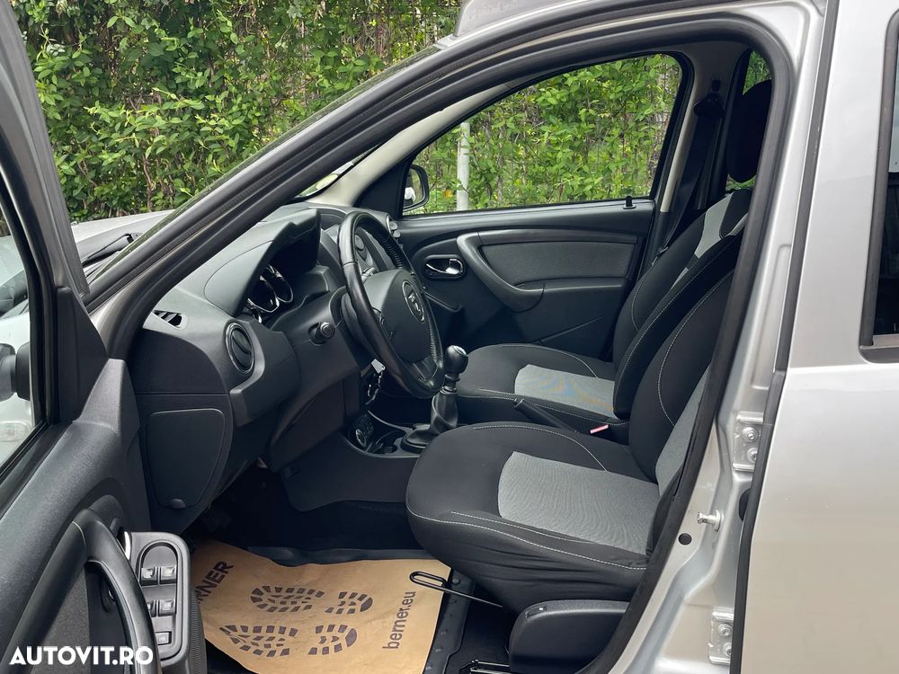 Dacia Duster 1.5 dCi 4x4 Prestige - 31