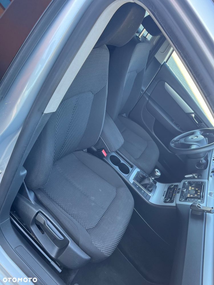 Volkswagen Passat - 20