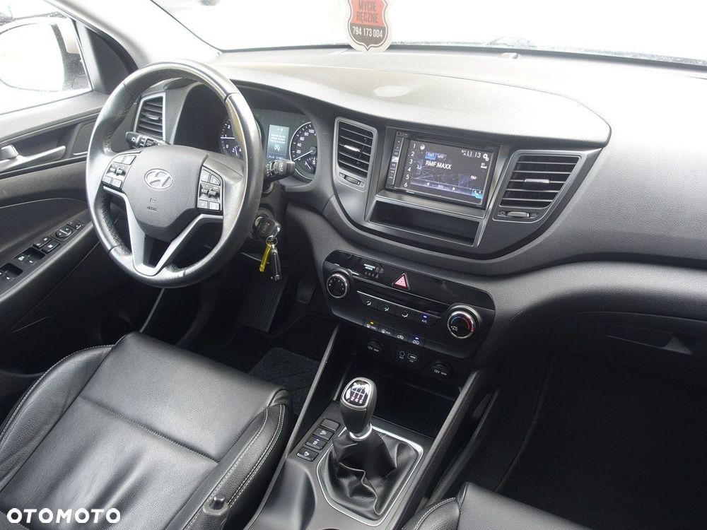 Hyundai Tucson 1.6 GDi 2WD Pure - 12