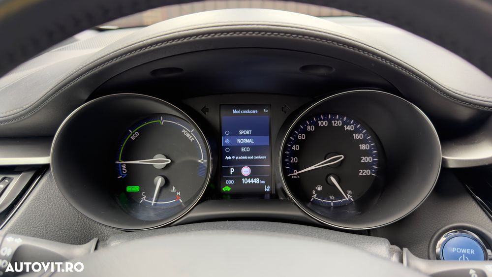 Toyota C-HR 2.0 Hybrid Team Deutschland - 8