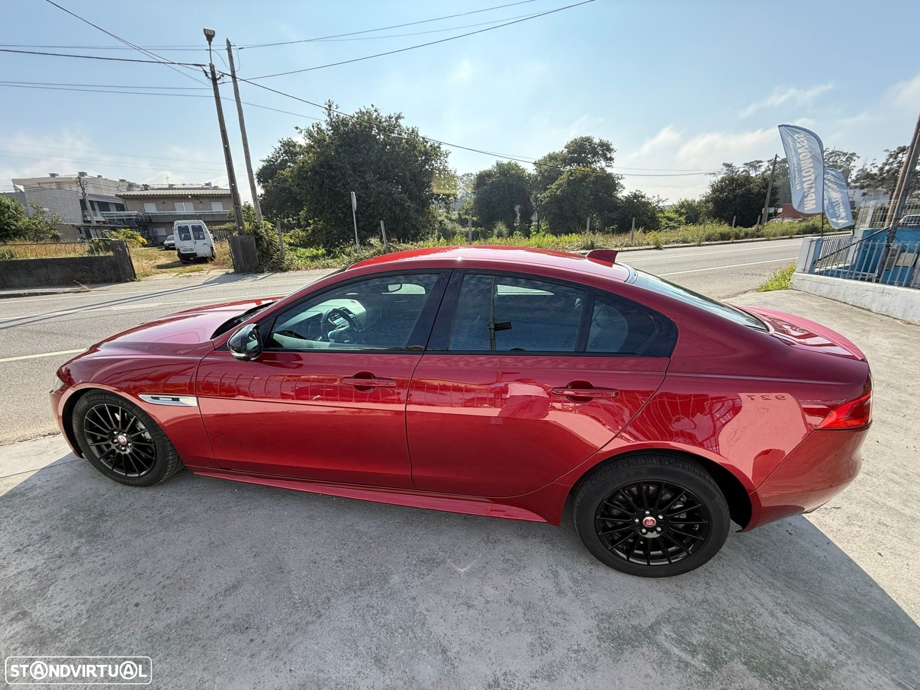 Jaguar XE 2.0 D Portfolio Aut. - 3